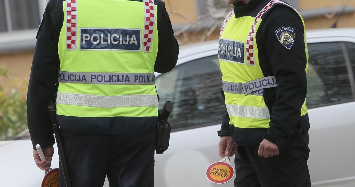 Vozio kombi u Osijeku s preko 2 promila