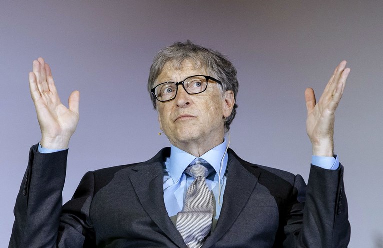 Bill Gates donio teglicu govana na prezentaciju i to s dobrim razlogom