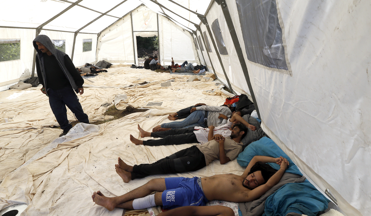Obračun ilegalnih migranata u kampu kod hrvatske granice, jedan ubijen