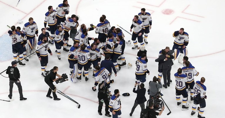 St. Louis osvojio prvi Stanley Cup nakon više od pola stoljeća čekanja