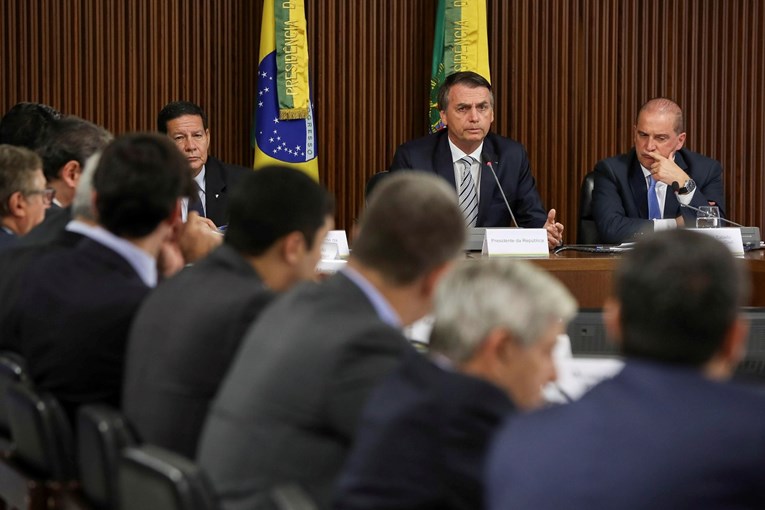 Bolsonaro kaže da bi SAD-u mogao dati vojnu bazu u Brazilu