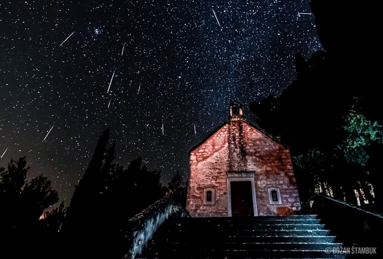 Prizori iz bajke: Pogledajte nevjerojatne noćne fotografije otoka Brača