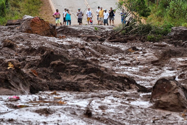Katastrofa u Brazilu: Devet mrtvih, stotine nestalih. Blato prekrilo grad