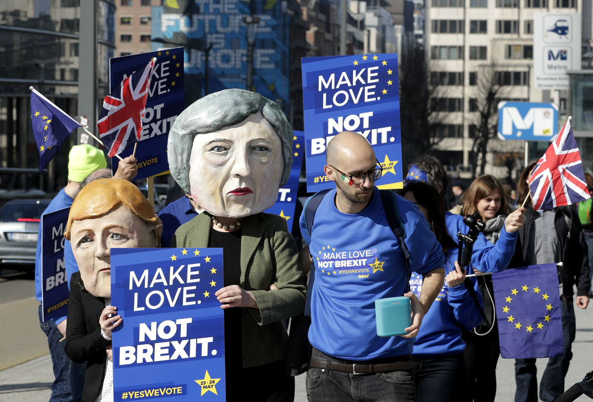 Više od 4 milijuna potpisa protiv Brexita, peticiju podržale i slavne osobe