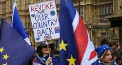 Johnson obećava Brexit do siječnja, laburisti bi još jedan referendum