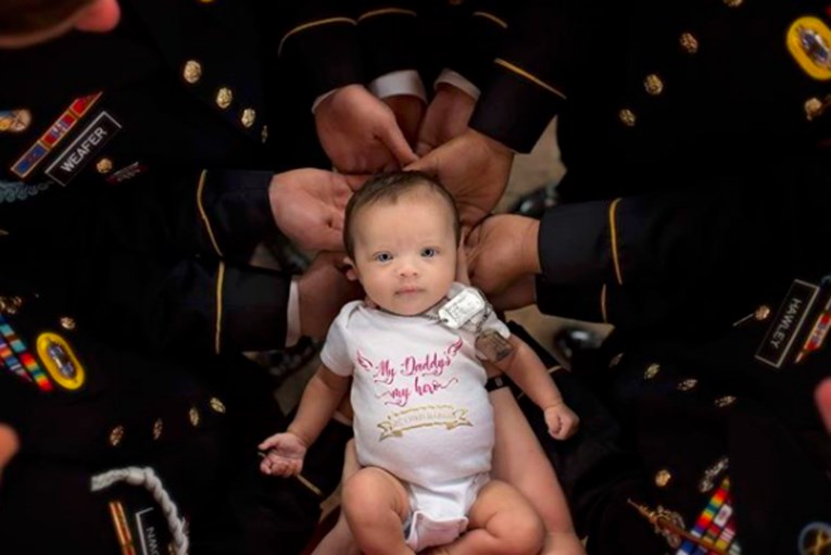 Vojnik poginuo prije rođenja kćeri, njegovi suborci dočekali je širom raširenih ruku