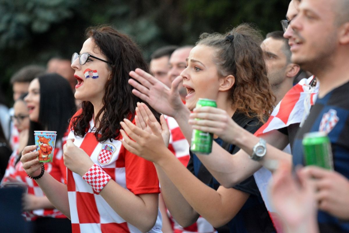 Mandžo, ljudino: Hrvatski napadač s 25 tisuća kuna častio sugrađane pivom