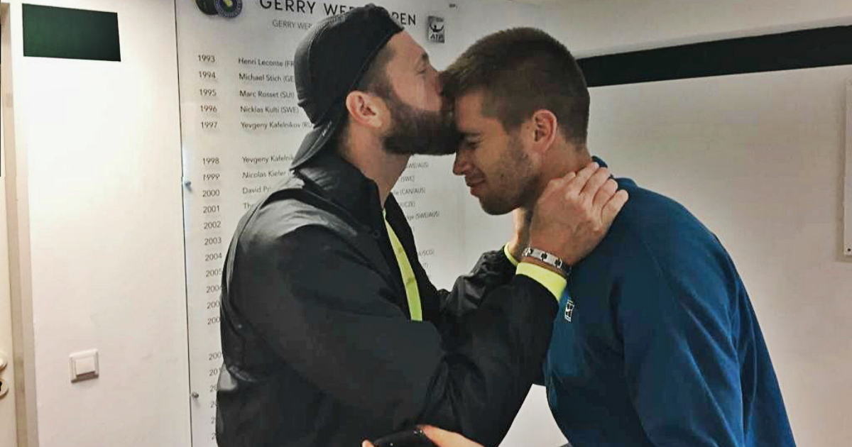 Borna Ćorić se emotivnom porukom oprostio od trenera