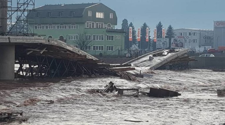VIDEO Izvanredno stanje u BiH, poplave ruše kuće: "Ovo je izmaknulo kontroli"