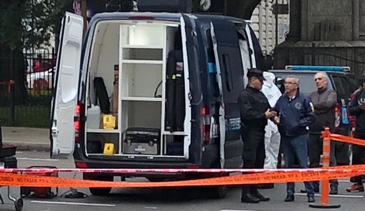 Argentinski zastupnik upucan pred Kongresom, njegov pomoćnik ubijen