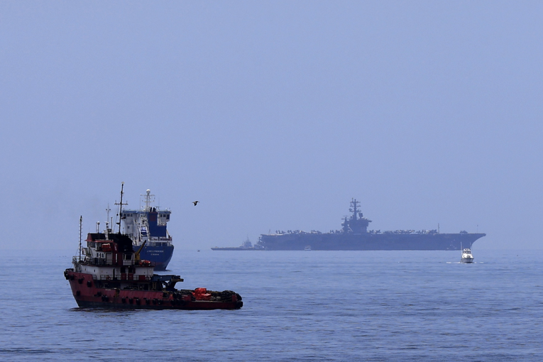 Američki razarači prošli kroz Hormuz. Iran: Povucite se, imate 30 minuta