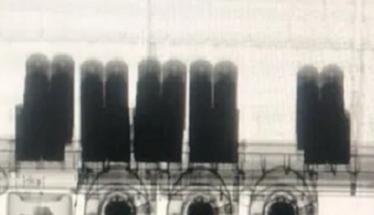 FOTO Rusi objavili rendgensku sliku navodnog kamiona-bombe s Krimskog mosta