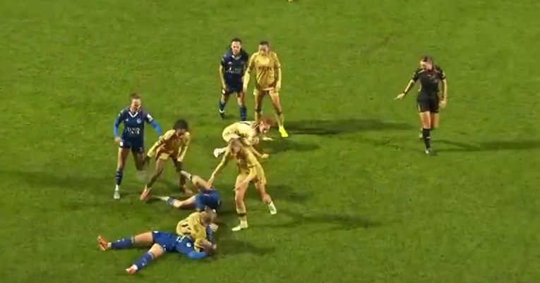 Nasilan ispad na utakmici nogometašica u Engleskoj. Pogledajte borilački potez