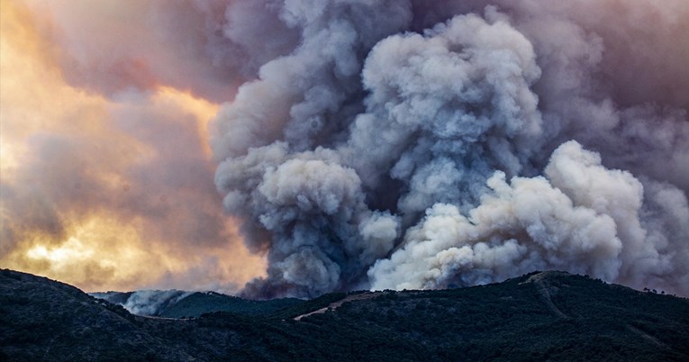 U Španjolskoj preko 40 stupnjeva, zemlju pustoše  šumski požari