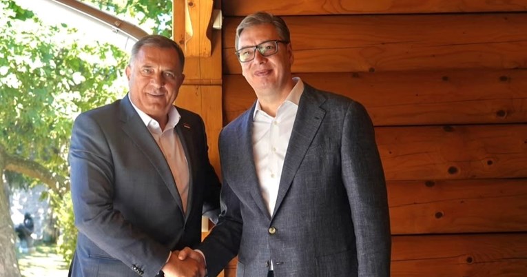 Susreli se Vučić i Dodik: Razgovarali smo o napadima na Srbiju i Srpsku