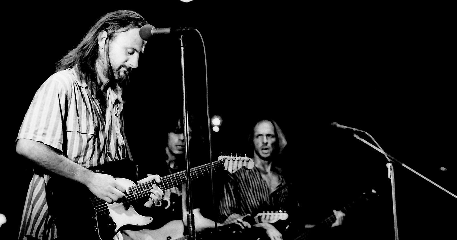 Dragi Johnny, proberi pjesme, sredi ih i snimi kako valja, pa ćeš imati solidan album