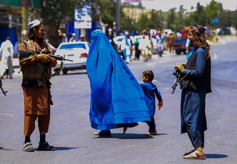 EU osuđuje talibane zbog zlostavljanja afganistanskih žena i djevojčica