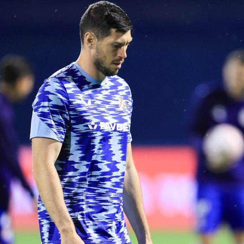 Dinamov kapetan bez trake šuti i radi. Suigrači ga obožavaju, navijači zovu vođom