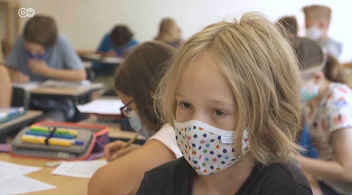 U Bonnu obavezne maske za učenike viših razreda. Pogledajte kako to izgleda