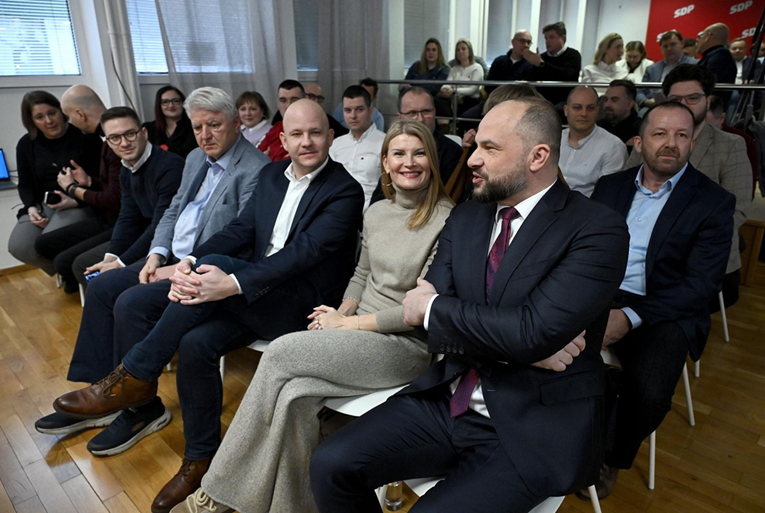 SDP osnovao Radnu skupinu za praćenje krize u Iranu. Ima šest članova