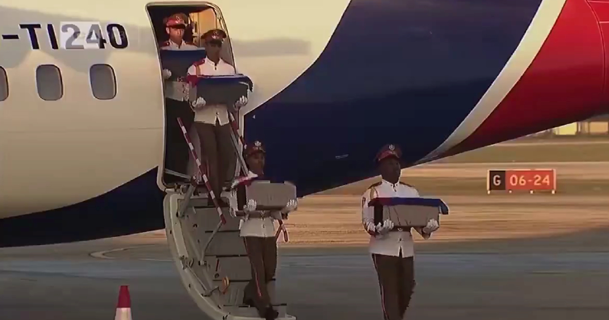 FOTO I VIDEO Posmrtni ostaci Madurovih tjelohranitelja stigli na Kubu