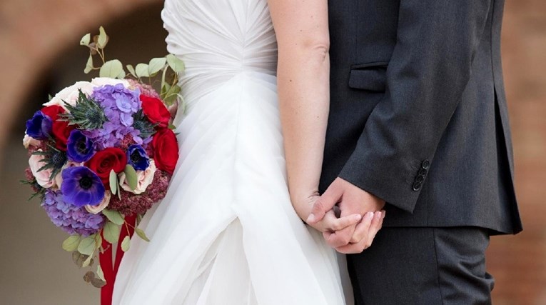 U Hrvatskoj prvi put više građanskih brakova od crkvenih