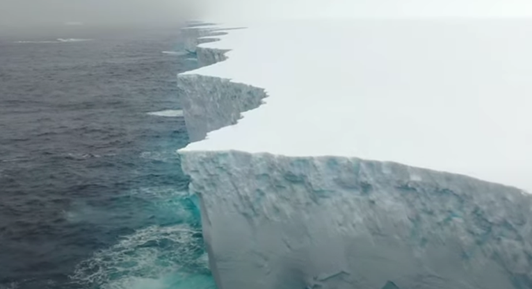 Na Antarktici se odlomio najveći ledenjak na svijetu, pluta prema Južnom oceanu