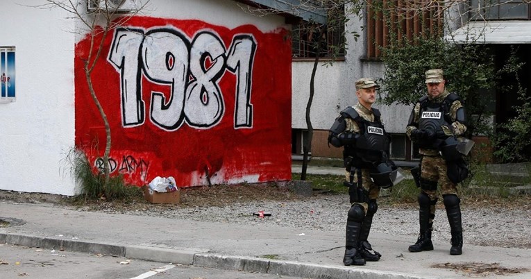 FOTO Sukob navijača u Mostaru. Potukli su se zbog grafita, bilo je krvi na cesti