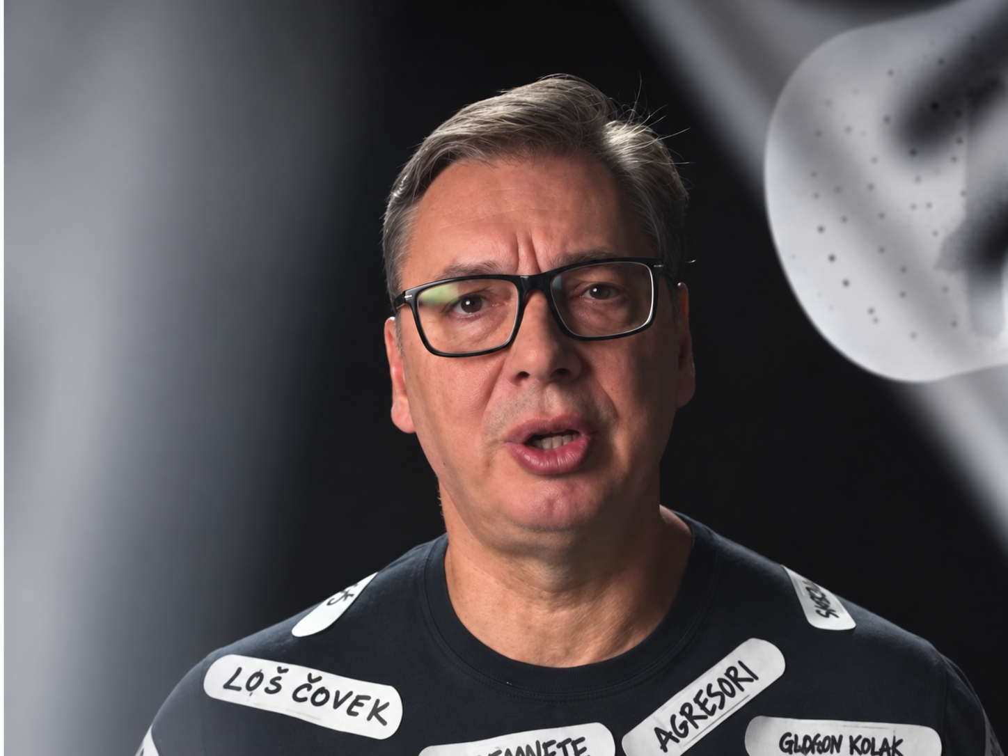 Vučić objavio predizborni spot s uvredama