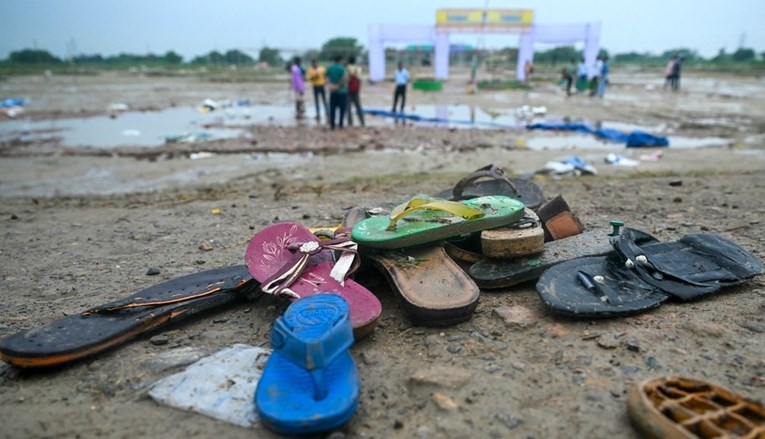 Raste broj poginulih u stampedu na vjerskom festivalu u Indiji. Umrla 121 osoba