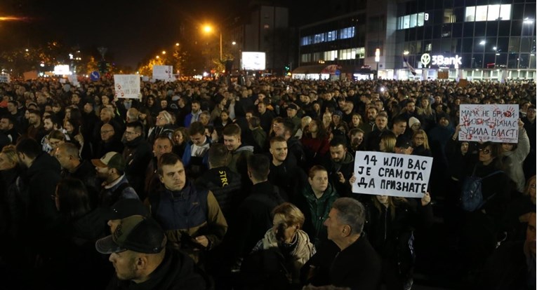 Devet privedenih nakon prosvjeda u Novom Sadu, Brnabić optužila prosvjednike i oporbu