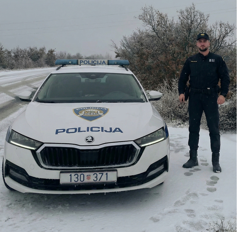 "A gdje gospodin zaustavlja?": Hrvatski policajac zaludio žene, komentari ne prestaju