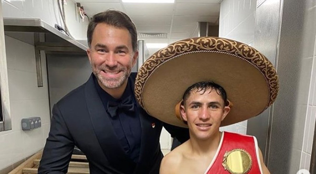 VIDEO Neporaženi svjetski prvak brutalno nokautiran