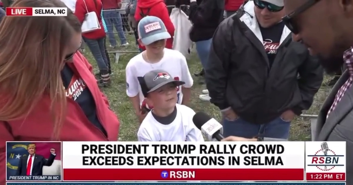 Dječak je hit zbog onoga što je rekao na Trumpovom skupu, video ima 2.7 mil. pregleda