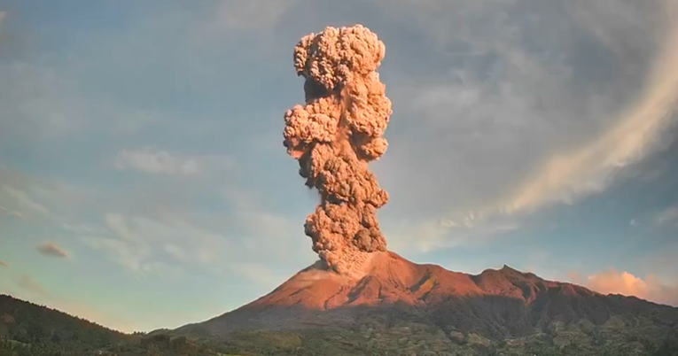 VIDEO Eruptirao vulkan na Filipinima. Izbacuje pepeo 4000 metara u visinu
