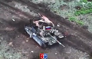 VIDEO Ukrajina objavila snimku gomile uništenih ruskih tenkova: "Put do pakla"
