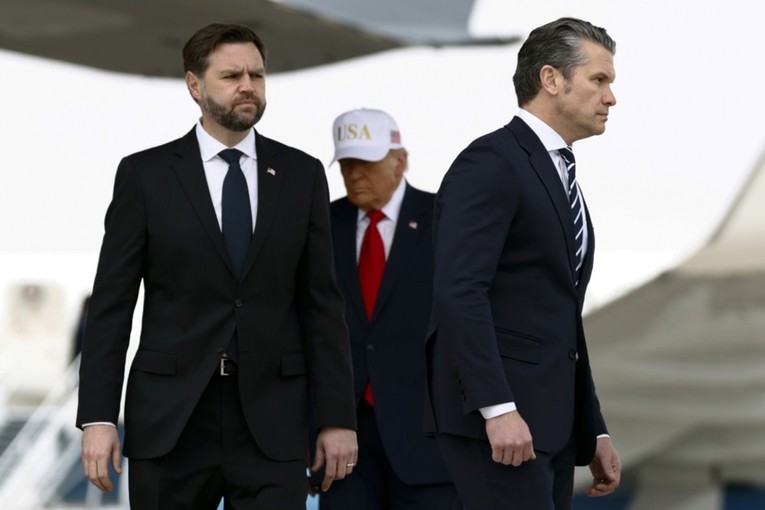 Telegraph: Vojska Trumpovih poslušnika koči svaki mirovni sporazum s Iranom