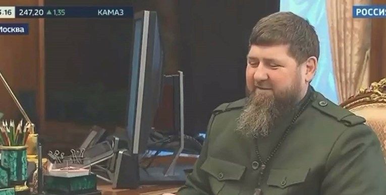 VIDEO Pričalo se da je Kadirov teško bolestan ili mrtav. Danas ga je primio Putin