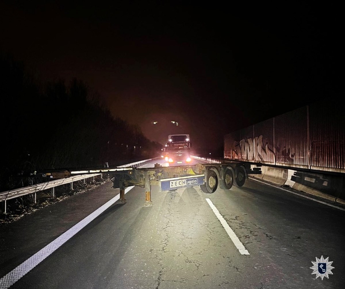 Netko je nasred autoceste u Njemačkoj ostavio prikolicu kamiona. "Pokušaj ubojstva"