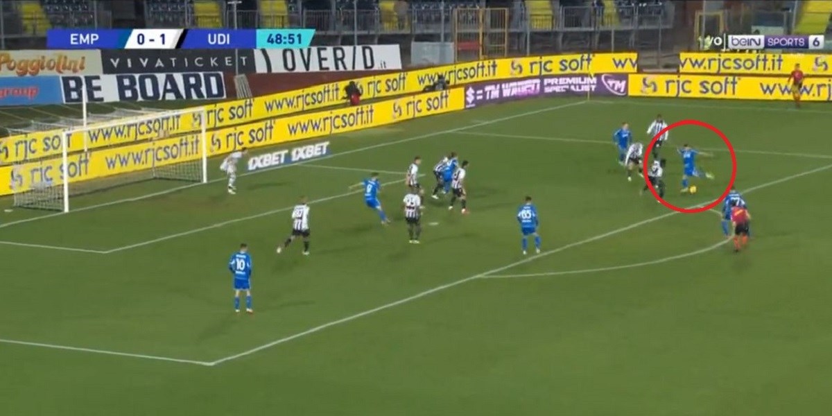 Lažnjak trojici pa ljevicom u malu mrežu. Pogledajte golčinu dinamovca u Serie A