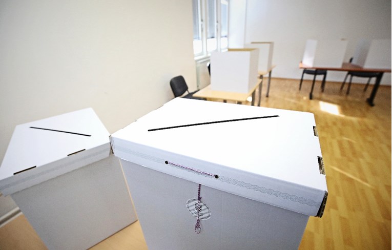 Izbori tek dolaze, a već je poznato 119 načelnika i gradonačelnika. Većina HDZ-ovci