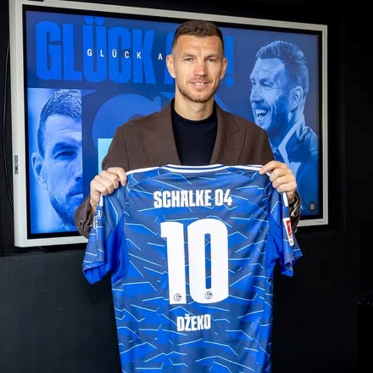 Džeko: Rekao sam "Ovako više ne ide." Poslao sam poruku i pitao trebaju li napadača