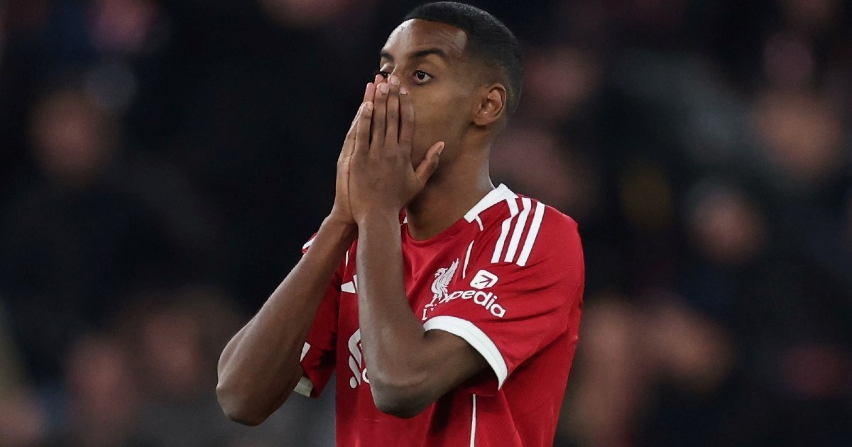 Isaka neće biti mjesecima. Igrač koji mu je slomio nogu nije dobio ni žuti