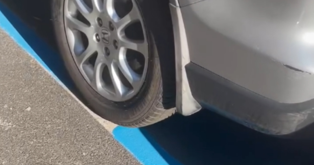 VIDEO U Rimu parkirali na bijelim crtama, probudili se s kaznom na plavim