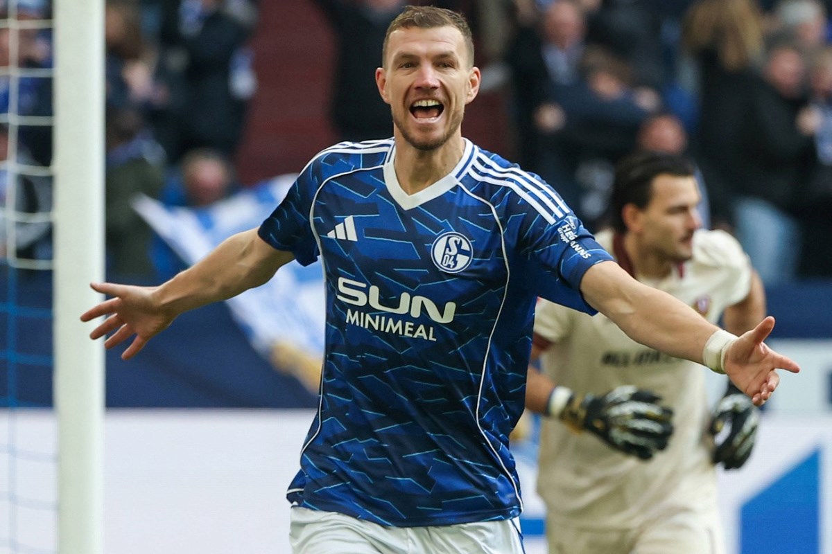 Ludilo za Džekom u Schalkeu. Prodajom dresova se već isplatio klubu