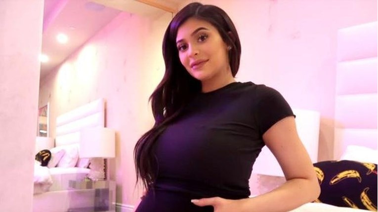 Strani mediji: Kylie Jenner je trudna, ona i Travis Scott čekaju drugo dijete