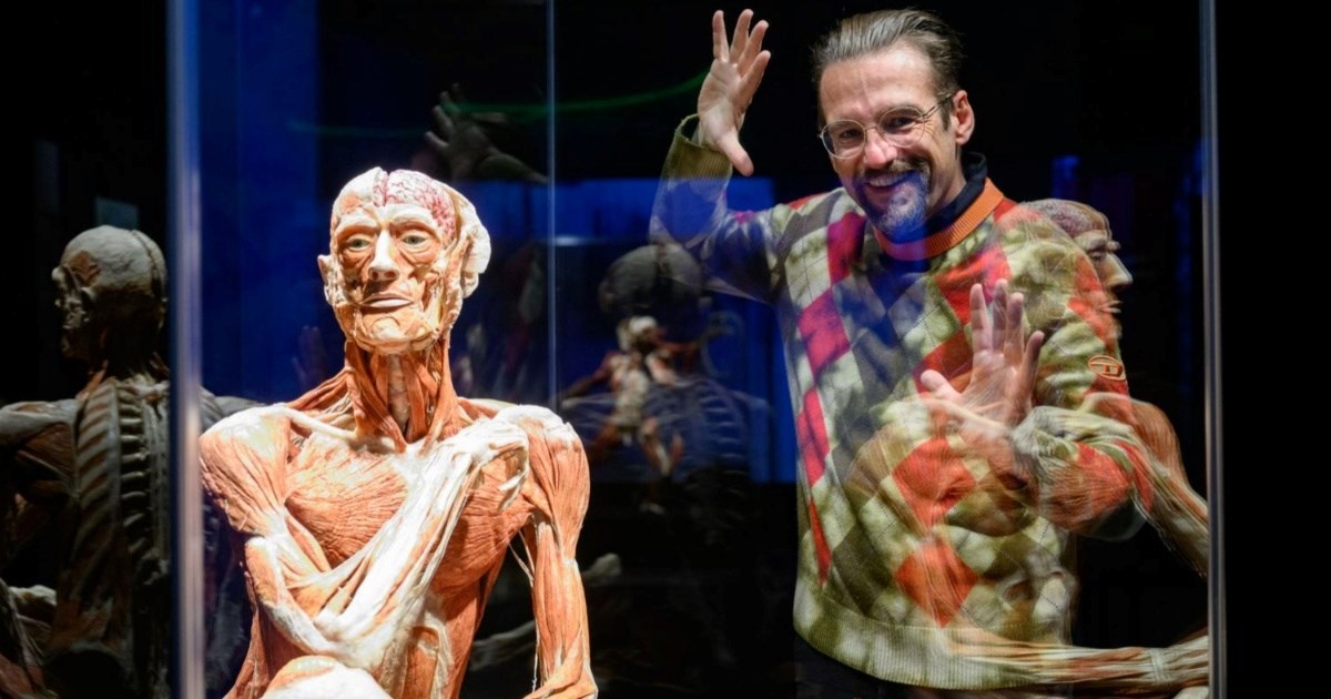 FOTO U Zagreb stigla kontroverzna izložba ljudskih tijela