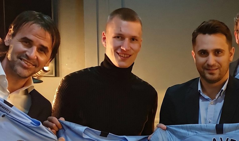 City je za njega Hajduku platio milijune. Sada stiže u Sloveniju?
