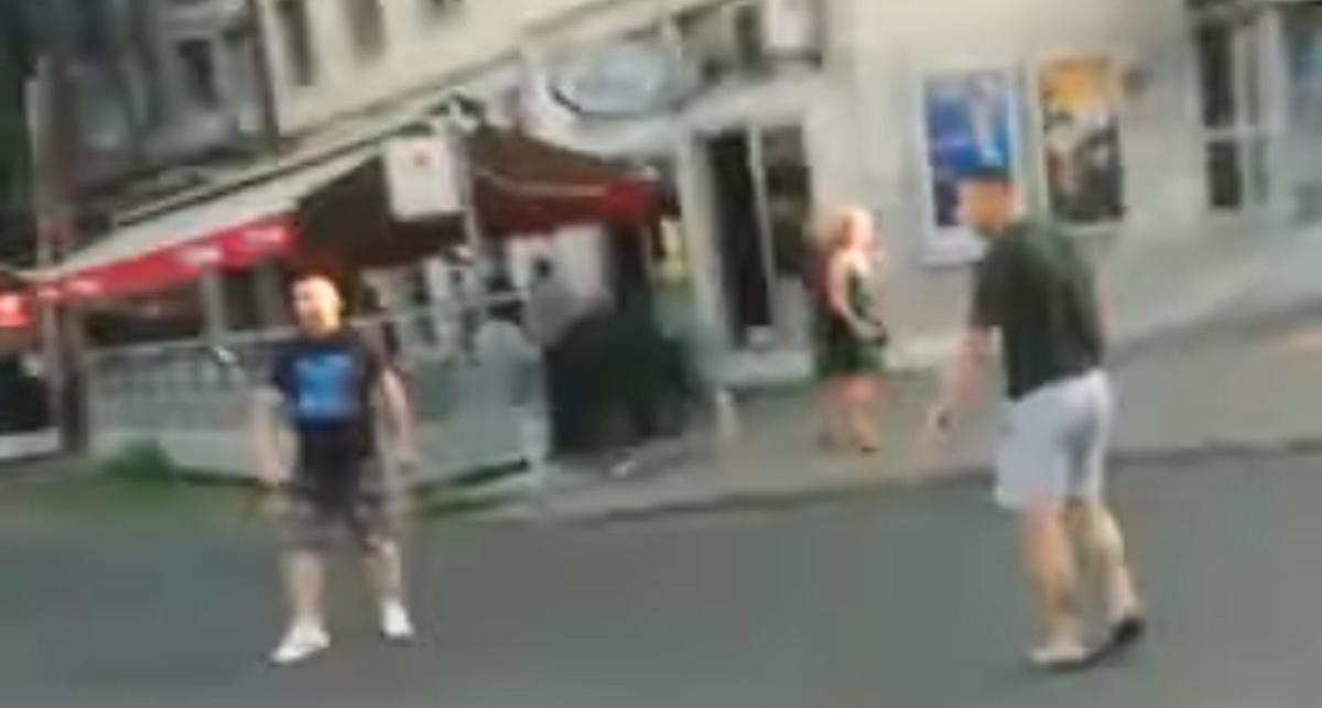 Objavljena snimka divljanja Boysa: Naganjali se sa sjekirama i čekićima