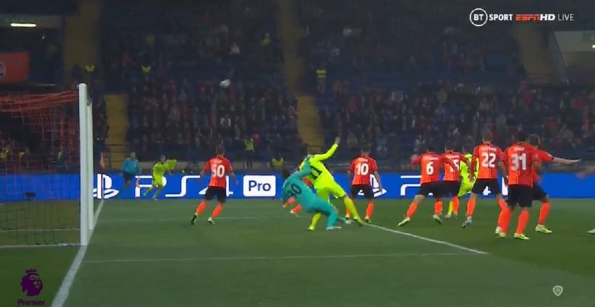 Pjatov hrvačkim zahvatom poklonio Dinamu nevjerojatan penal